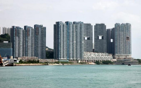 Phong thủy trong kiến trúc Hong Kong: bí mật sau những tòa nhà có 'lỗ rồng'