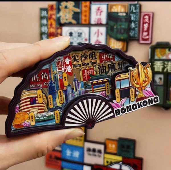 Đi Hong Kong mua gì làm quà? Gợi ý quà ý nghĩa cho gia đình, bạn bè