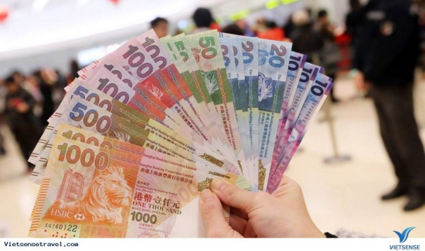 Đi tour Hong Kong nên đổi bao nhiêu tiền HKD? Kinh nghiệm đổi tiền từ Hà Nội