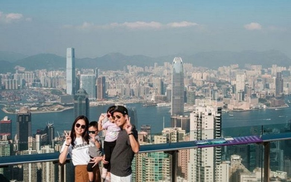 Đi Hong Kong tự túc hay theo tour từ Hà Nội? So sánh chi phí và trải nghiệm