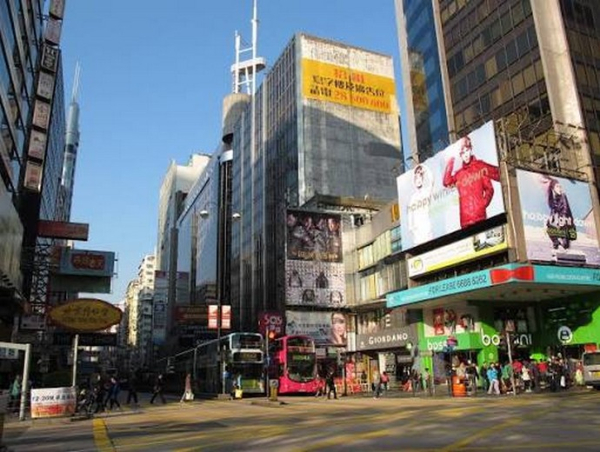 Nathan Road – 'con đường vàng' của Hong Kong có gì để mua sắm, khám phá?