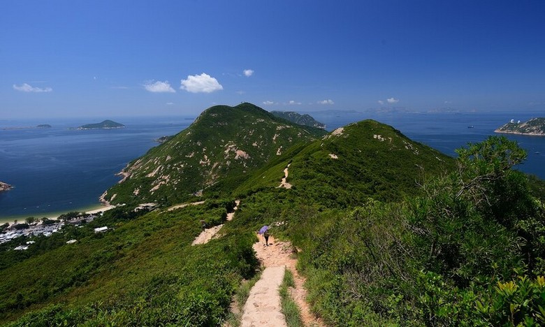 Đường mòn Dragon's Back Hong Kong: cung trekking đẹp có dễ đi không?